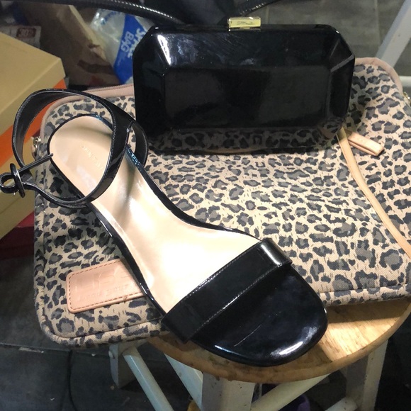 Black Patent clutch - Picture 2 of 7